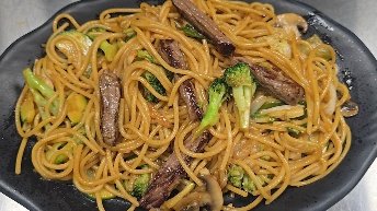 Beef Teppanyaki Lo Mein — 100 Boil Pot & Grill